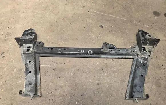 Renault Zoe Radiator support slam panel bracket 