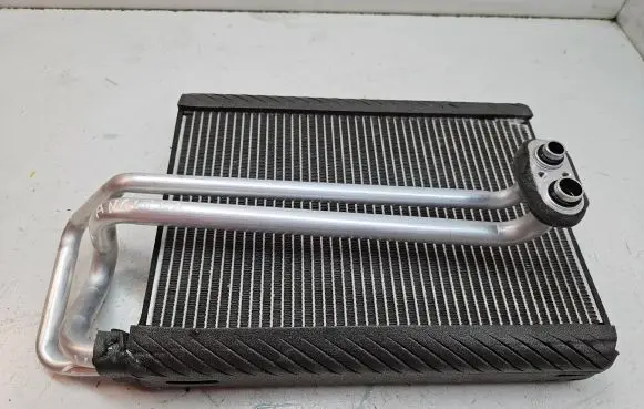 Mitsubishi Eclipse Cross Air conditioning (A/C) radiator (interior) 