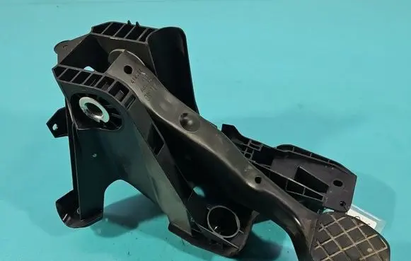 Volkswagen PASSAT B8 Pedal assembly 5Q1721058DL IMPRK1531150