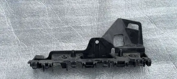 Renault Trafic III (X82) Front bumper mounting bracket 622209504R