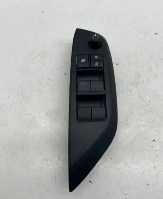 Toyota Yaris XP210 Electric window control switch 840400D020 2900G14 74232K0120