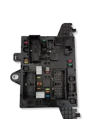 Opel Astra J Fuse module 13368652