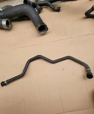 BMW 5 F10 F11 Engine coolant pipe/hose 7809819