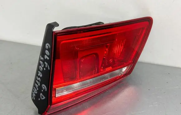 Volkswagen Golf Sportsvan Tailgate rear/tail lights 510945094K