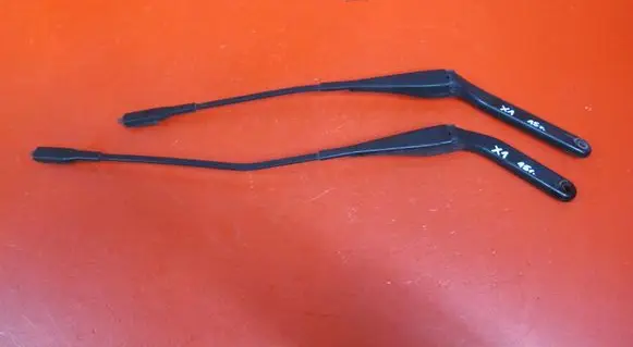 BMW X1 E84 Front wiper blade arm