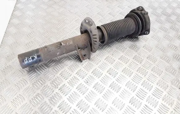 Volkswagen Touran I Front shock absorber/damper