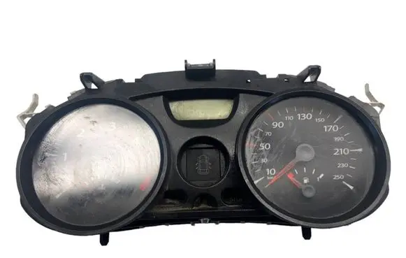 Renault Megane II Speedometer (instrument cluster) 8200408785 35110419 KBAH053324