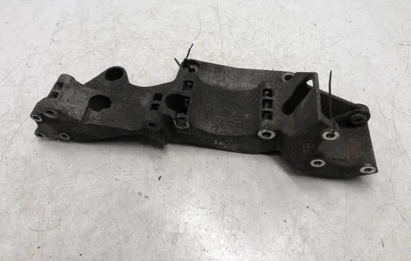 Volkswagen Sharan Generator/alternator bracket 045903143C