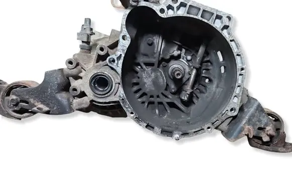 Hyundai Coupe Manual 5 speed gearbox J51873 753142