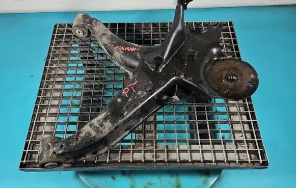 Rear control arm