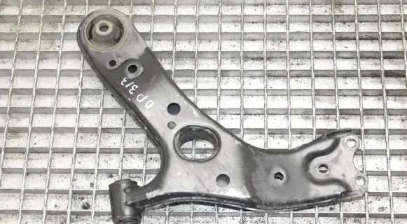 Toyota Prius+ (ZVW40) Front lower control arm/wishbone