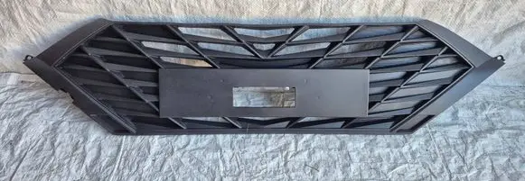 Hyundai i20 (BC3 BI3) Front bumper upper radiator grill 86351Q0GA0CA