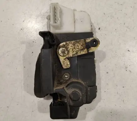 Peugeot 607 Rear door lock
