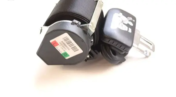 Audi Q3 8U Third row seat belt 4L0857811