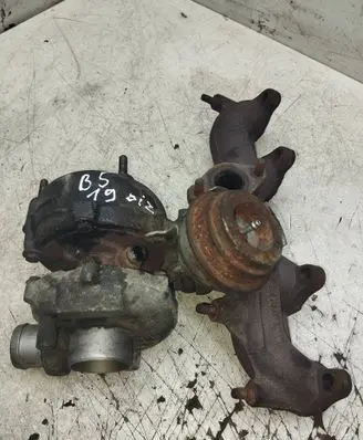 Volkswagen PASSAT B5 Turbo 028145702
