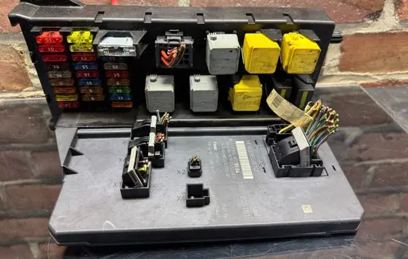 Mercedes-Benz Sprinter W906 Comfort/convenience module A9069005504