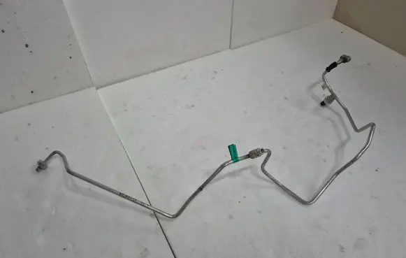 Dacia Dokker Air conditioning (A/C) pipe/hose 924409747R