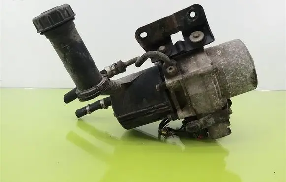 Peugeot 307 Power steering pump 9648347680