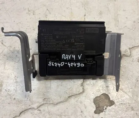 Toyota RAV 4 (XA50) GPS navigation control unit/module 8674042490