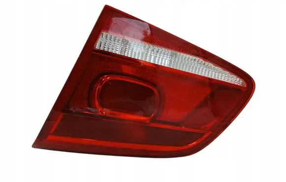 Volkswagen PASSAT B7 Tailgate rear/tail lights 3AE945094E