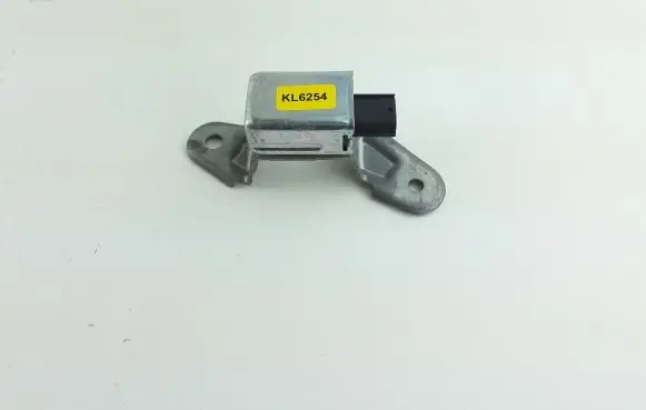 Subaru Impreza II Airbag deployment crash/impact sensor 98235FE110 1879001543