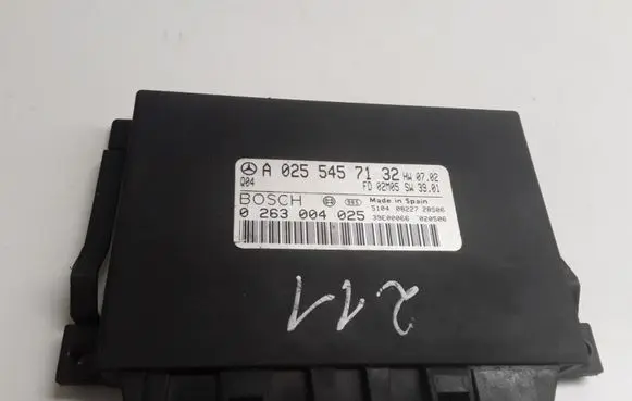 Mercedes-Benz E W211 Parking PDC control unit/module A0255457132 0263004025