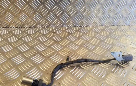 Toyota RAV 4 (XA30) Crankshaft speed sensor 9091905069 0296001471
