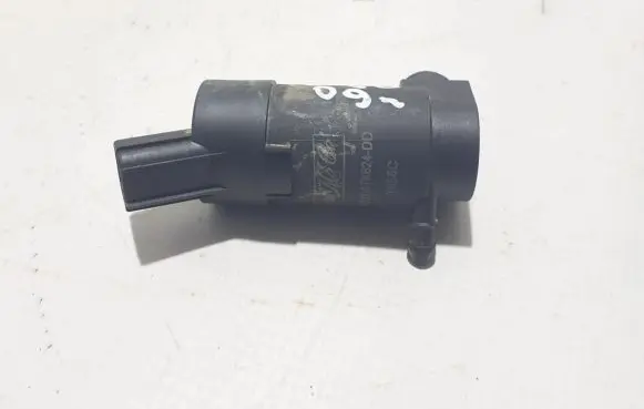Volvo S80 Windscreen/windshield washer pump 1S7117K624DD