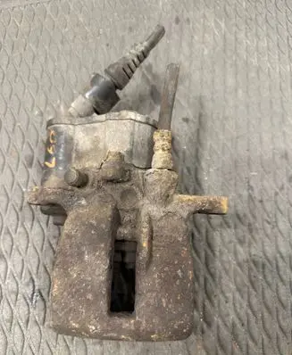 Audi A6 S6 C6 4F Rear brake caliper