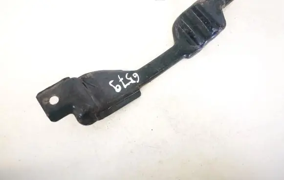Honda FR-V Radiator mount bracket