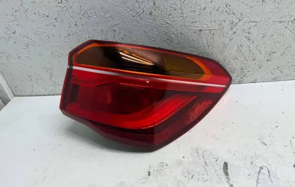 BMW X1 F48 F49 Rear/tail lights 7350716