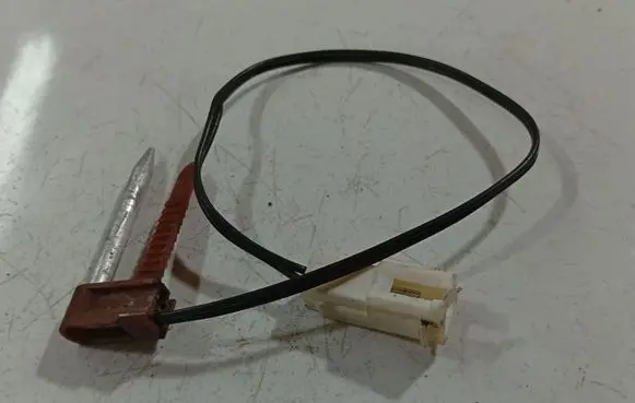 KIA Sportage Coolant level sensor 