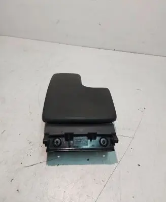 Alfa Romeo 159 Armrest