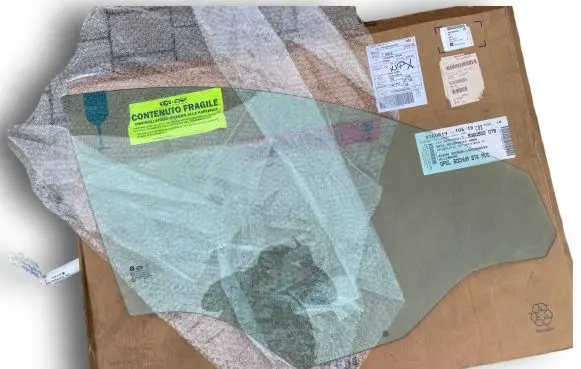 Opel Antara Front door window/glass (coupe) 96624295