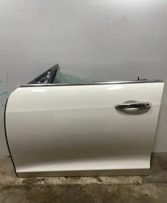Maserati Ghibli Front door