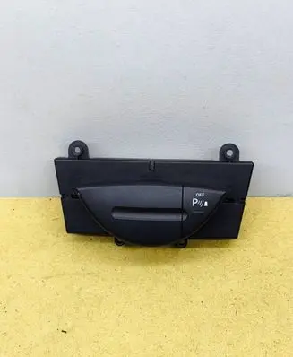Mercedes-Benz E W211 Parking (PDC) sensor switch 2118216958 03751222
