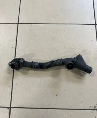 BMW 7 F01 F02 F03 F04 Breather hose/pipe 7575637