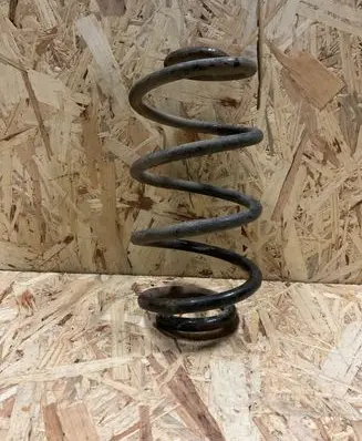 Nissan Note (E11) Rear coil spring 