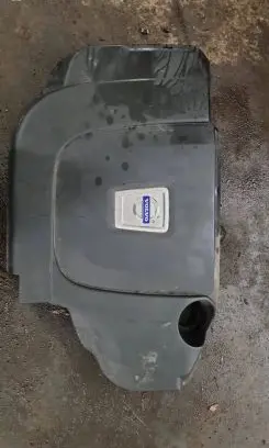 Volvo V50 Engine cover (trim)