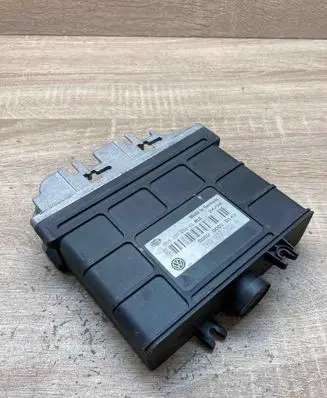 Volkswagen Golf III Gearbox control unit/module 1H0927303A 5DS00725601