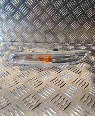 Front indicator light