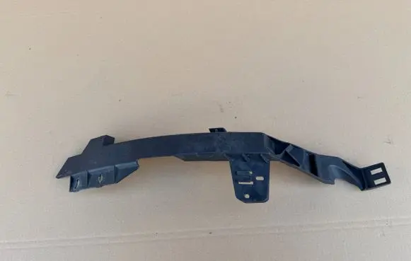 Opel Astra J Headlight/headlamp mounting bracket 13347146