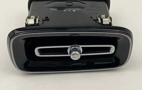 Volvo XC40 Dashboard side air vent grill/cover trim 31442625 AD7GP 20200106