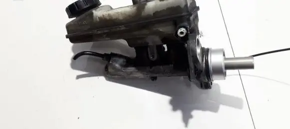 Renault Scenic II - Grand scenic II Master brake cylinder 142879