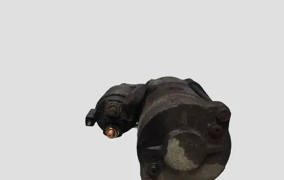 Nissan X-Trail T30 Starter motor 233008H801