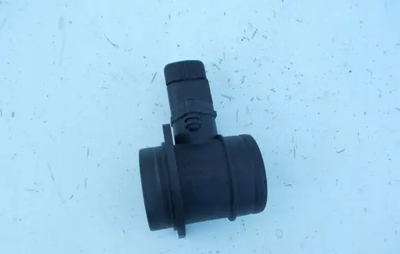 Volkswagen Polo Mass air flow meter 038906461B