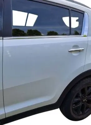 KIA Sportage Rear door
