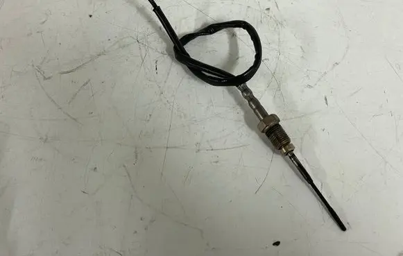 BMW 5 F10 F11 Exhaust gas temperature sensor 7804177