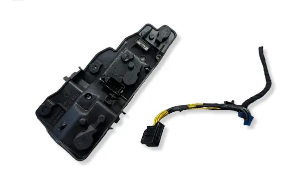 Audi A1 Tail light bulb cover holder 8X0945093D