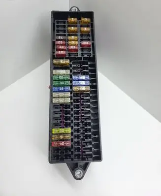 Volkswagen Golf Plus Fuse module